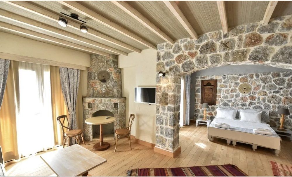 Stone suite bedroom